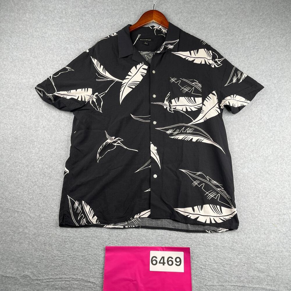 Banana Republic Tropical Print Shirt Black Beach Casual Button Up Short Sleeve L